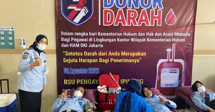 Peringati HDKD ke- 77, Pegawai Rutan Cipinang Ikuti Kegiatan Donor Darah